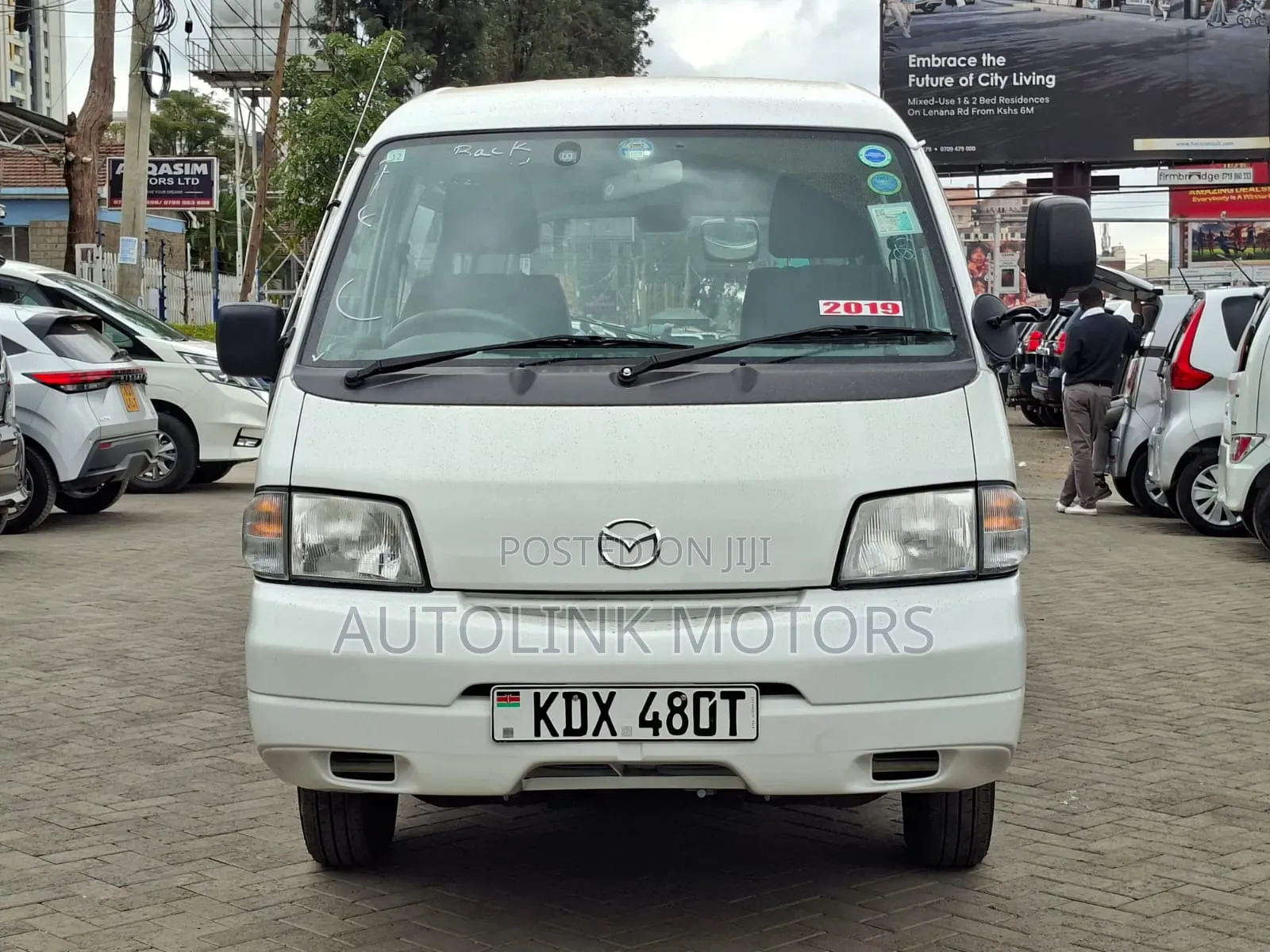 Mazda B 2019 White