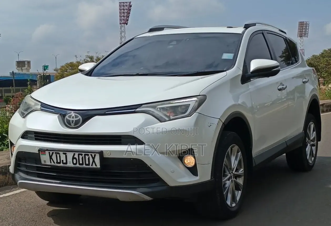 Toyota RAV4 2015 White