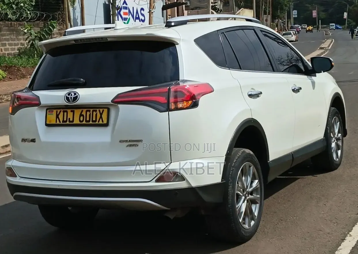 Toyota RAV4 2015 White
