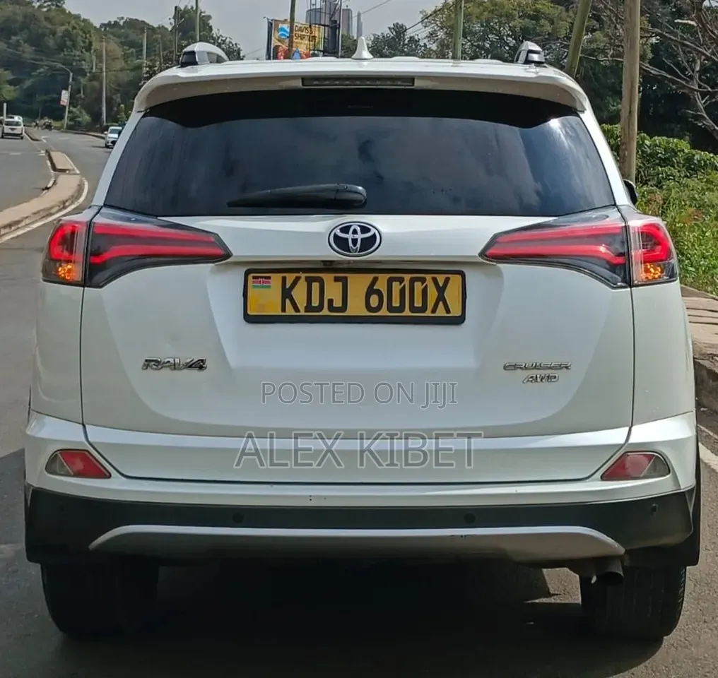 Toyota RAV4 2015 White