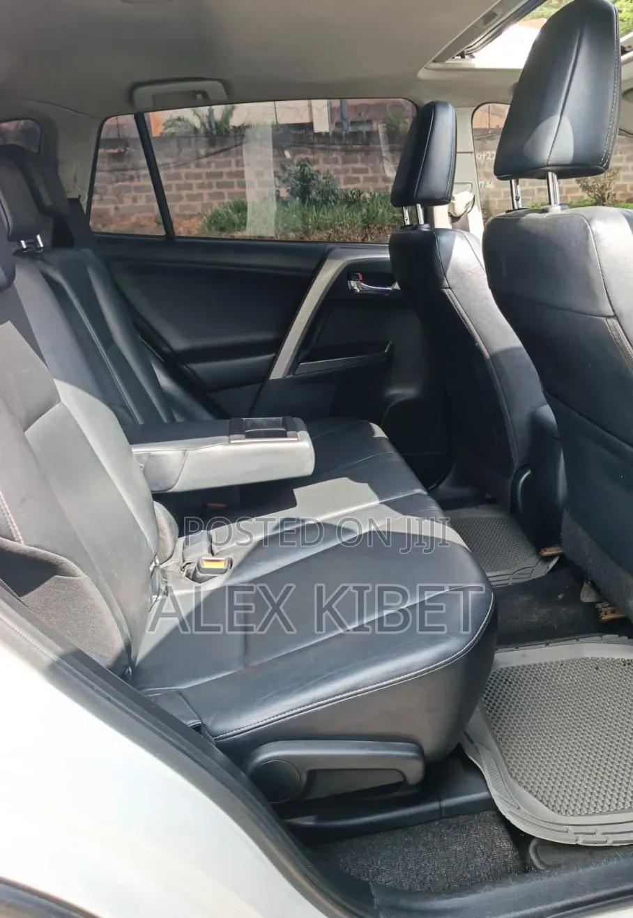 Toyota RAV4 2015 White