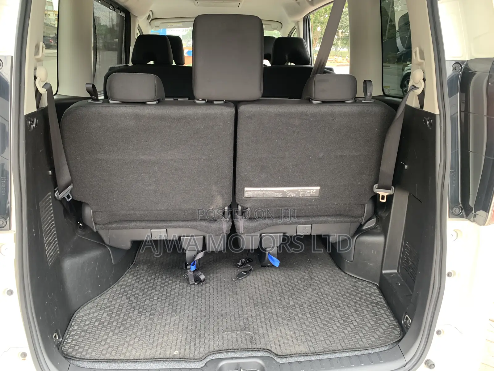 Nissan Serena 2019 White