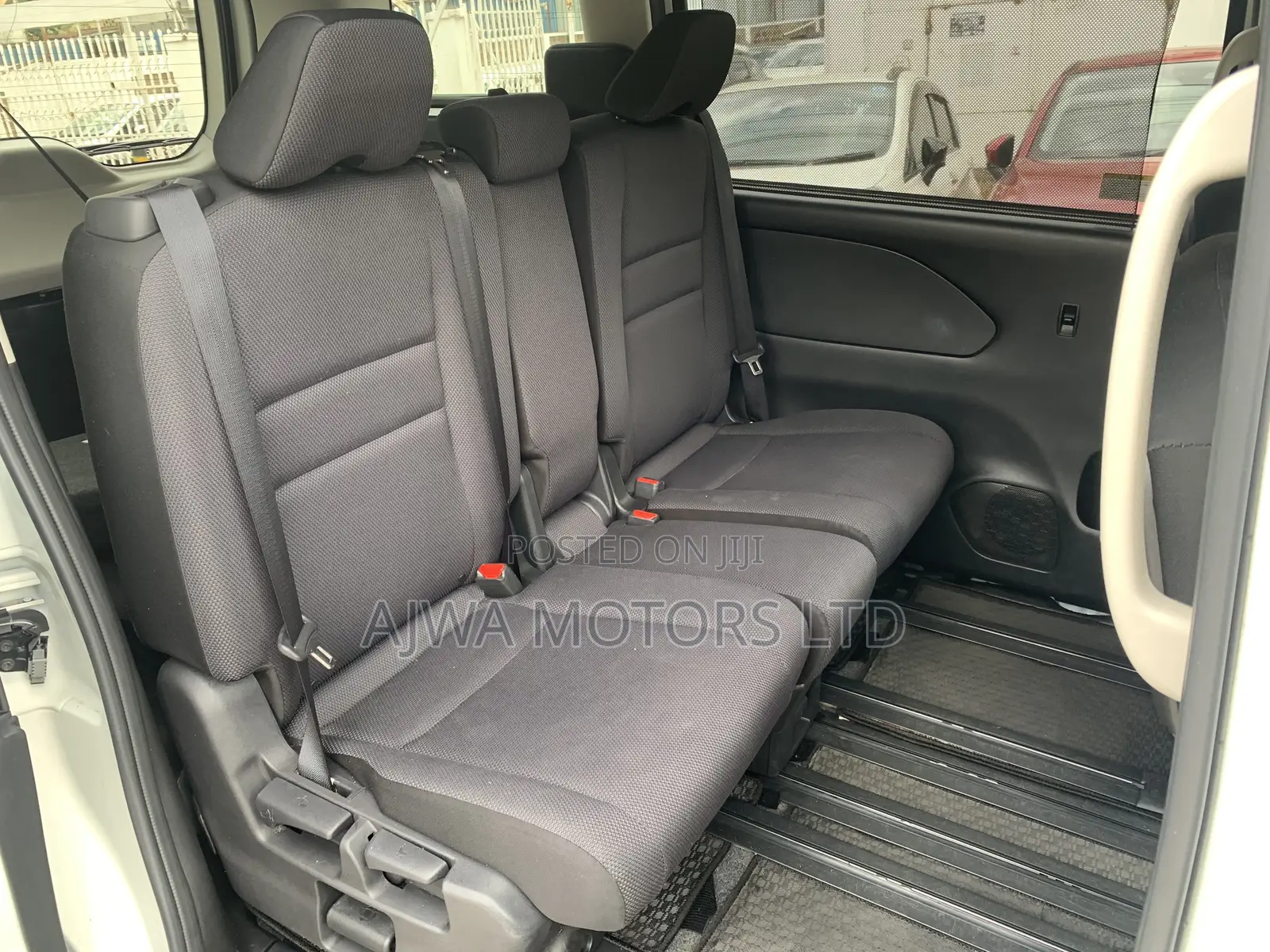 Nissan Serena 2019 White