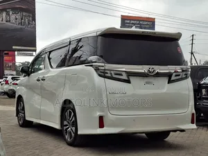 Toyota Alphard 2019 White