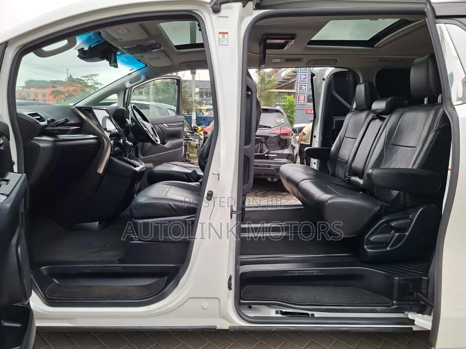 Toyota Alphard 2019 White