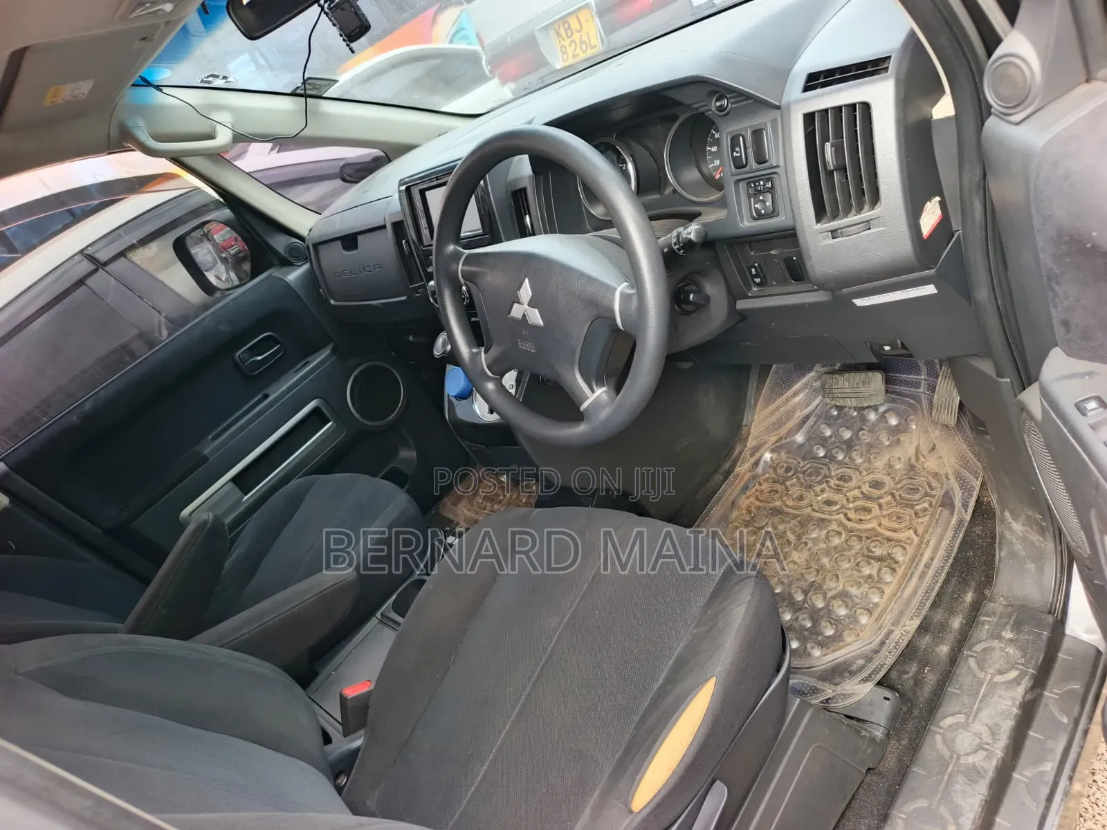 Mitsubishi Delica 2015 Black