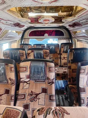 Toyota HiAce 2018 White