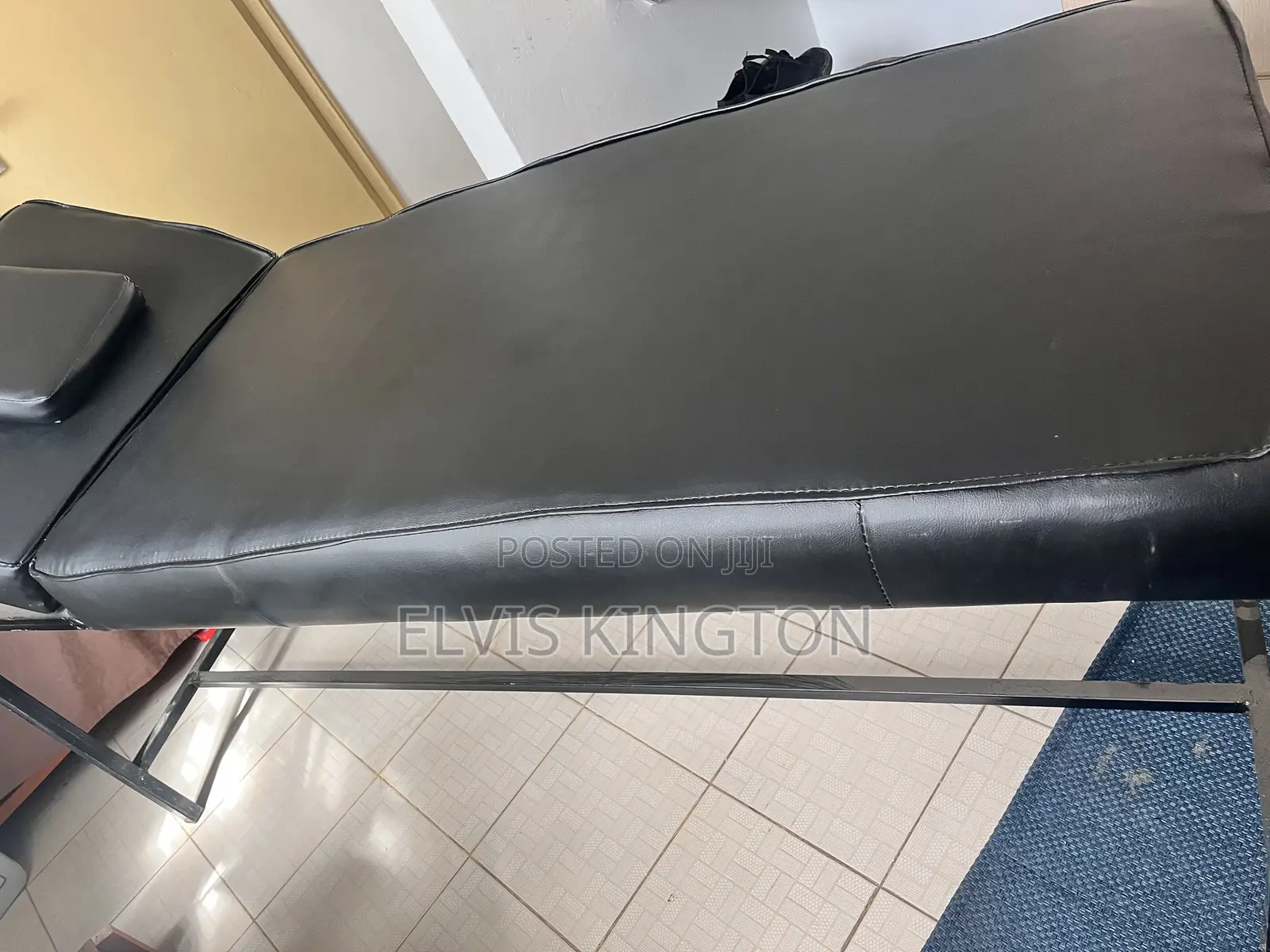 Adjustable Massage/Tattoo Bed