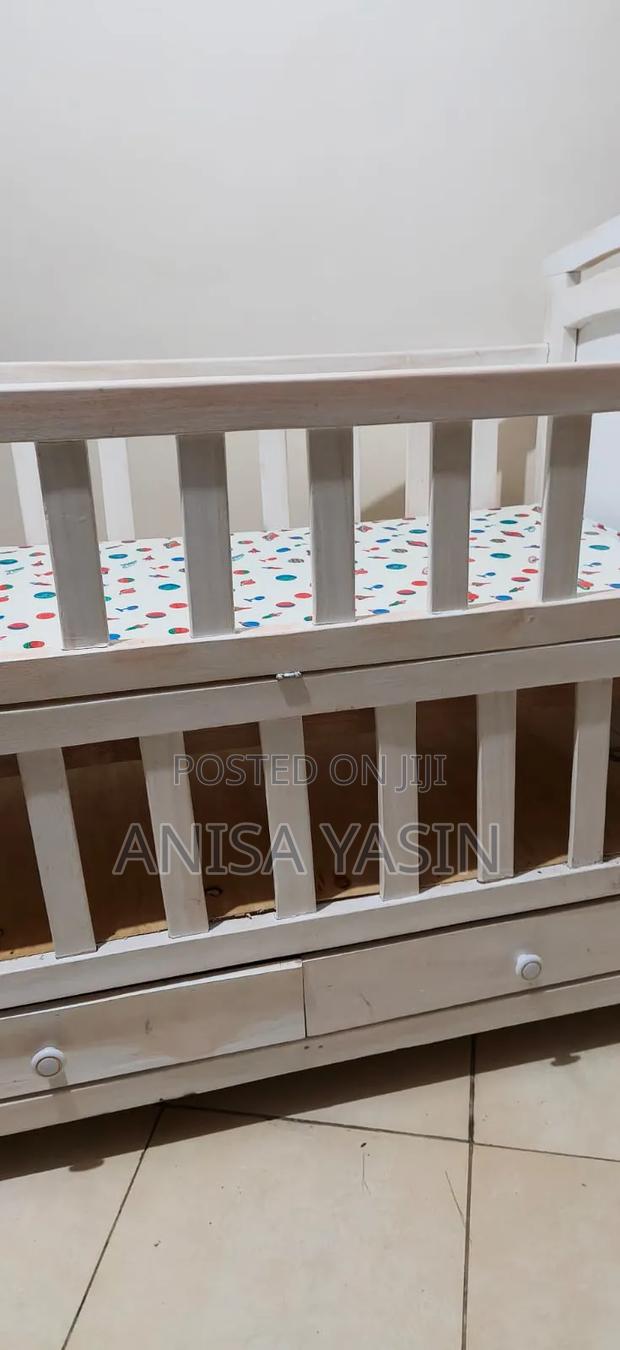Baby Cot Used For 6 Months - thumbnail 3