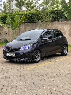 Toyota Vitz 2013 Black