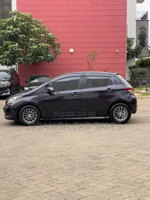 Toyota Vitz 2013 Black
