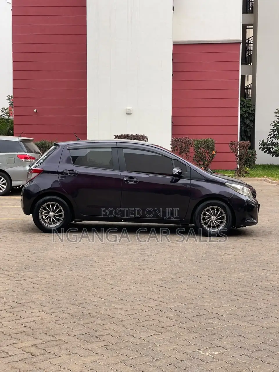 Toyota Vitz 2013 Black