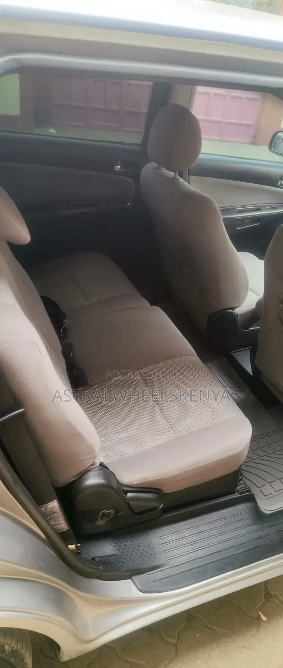 Toyota Wish 2008 Gray