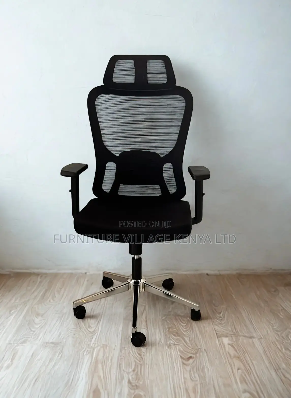 Strong Mesh Highback Chair With Adjustable Armrest