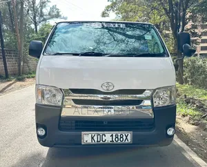 Toyota HiAce 2015 White