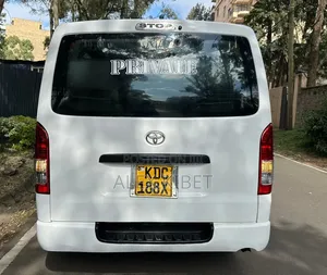 Toyota HiAce 2015 White