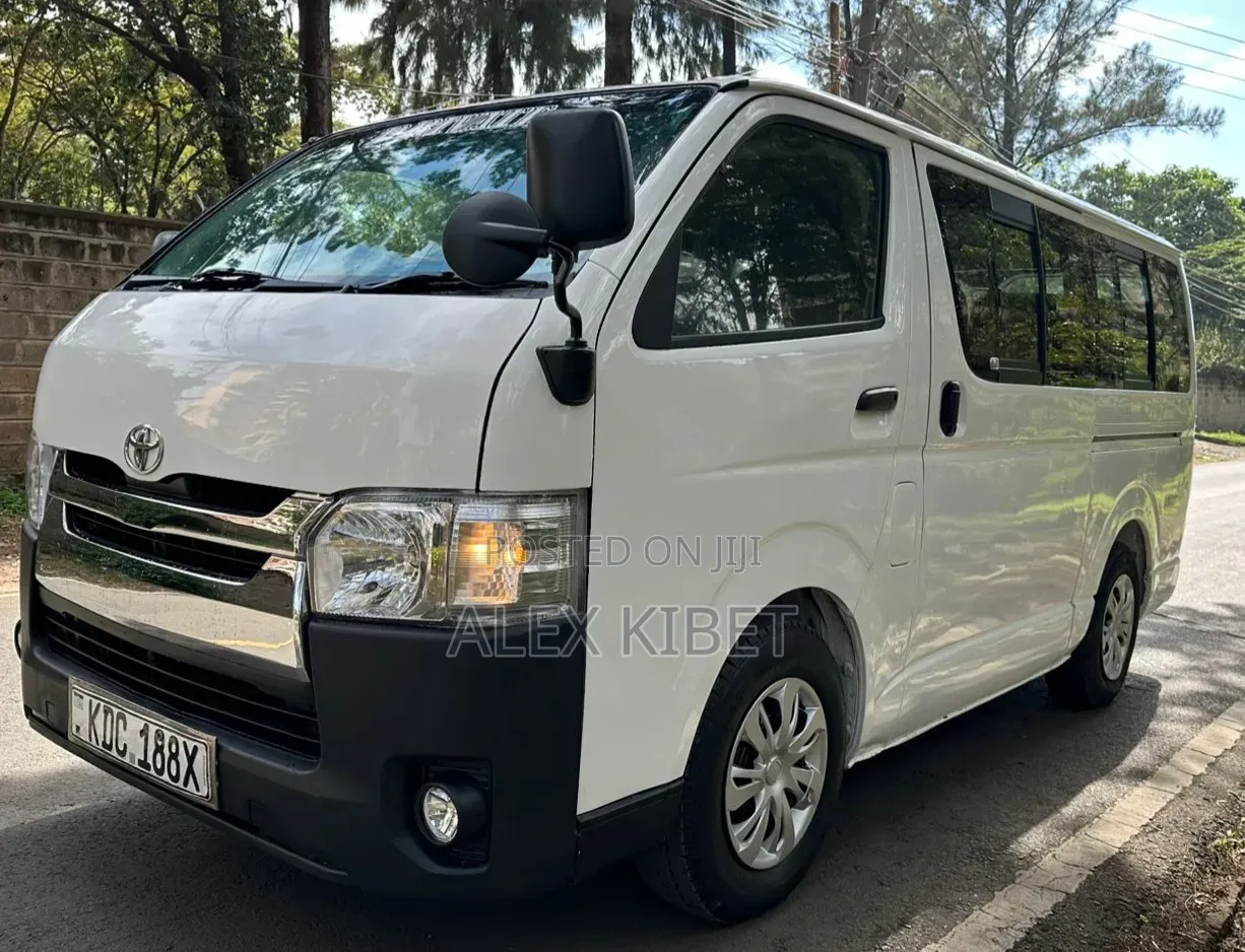 Toyota HiAce 2015 White