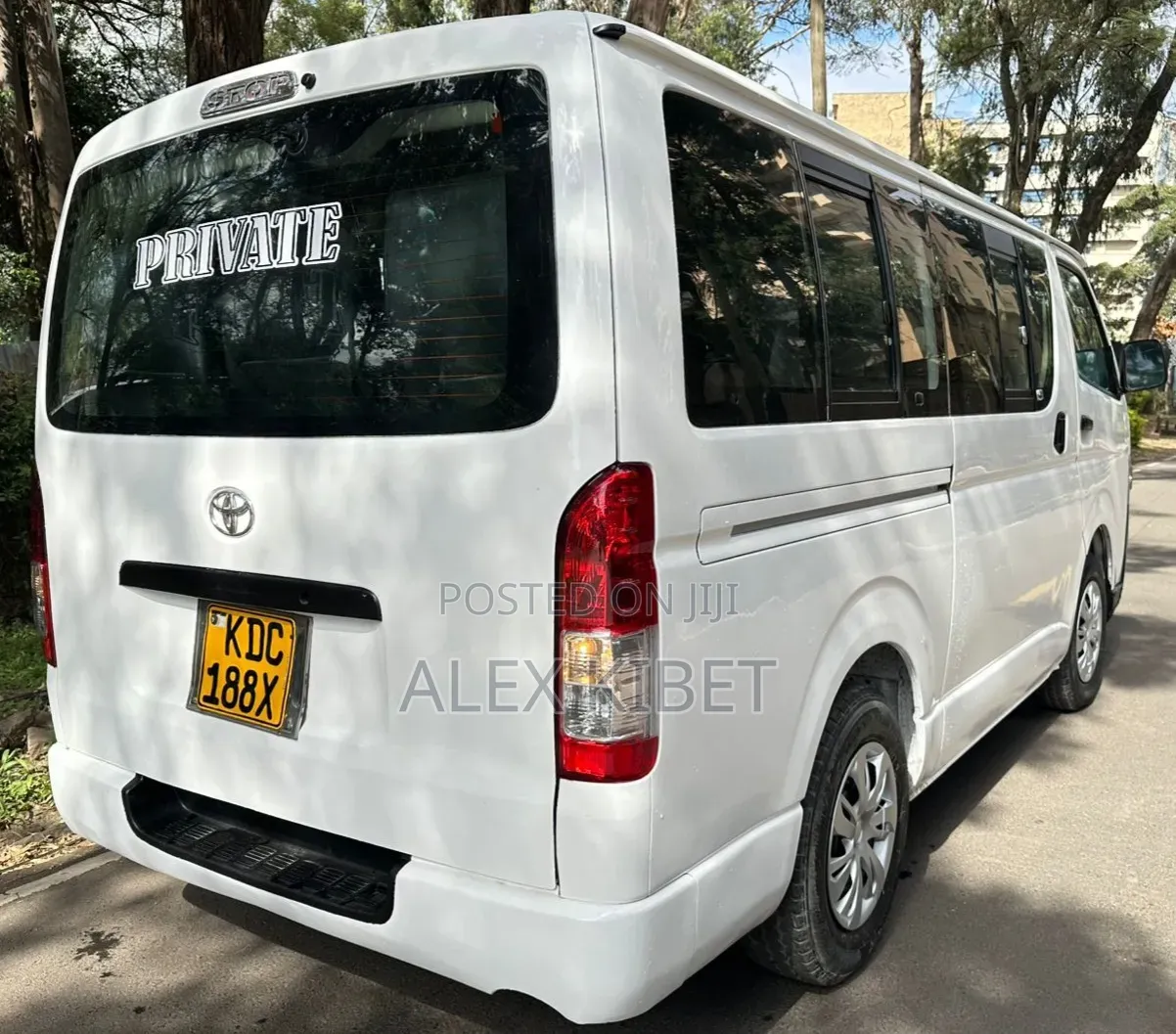Toyota HiAce 2015 White