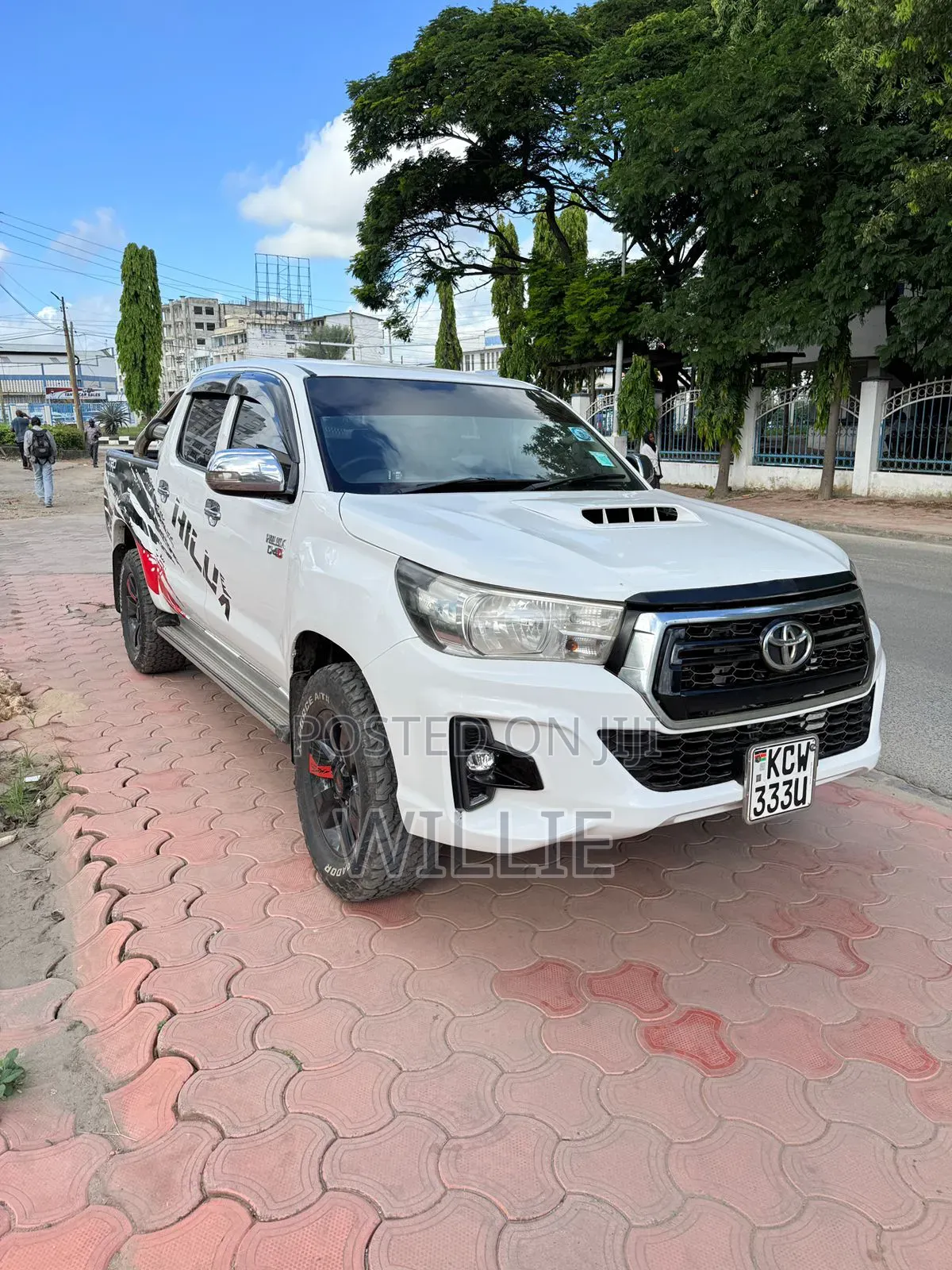 Toyota Hilux 2014 White