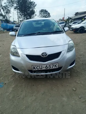 Toyota Belta 2009 Silver