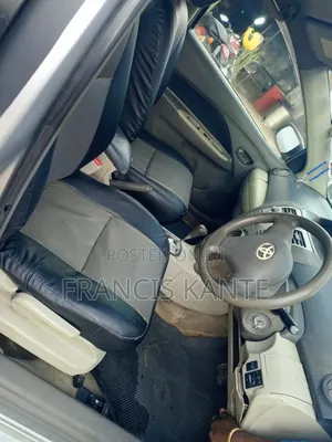 Toyota Belta 2009 Silver