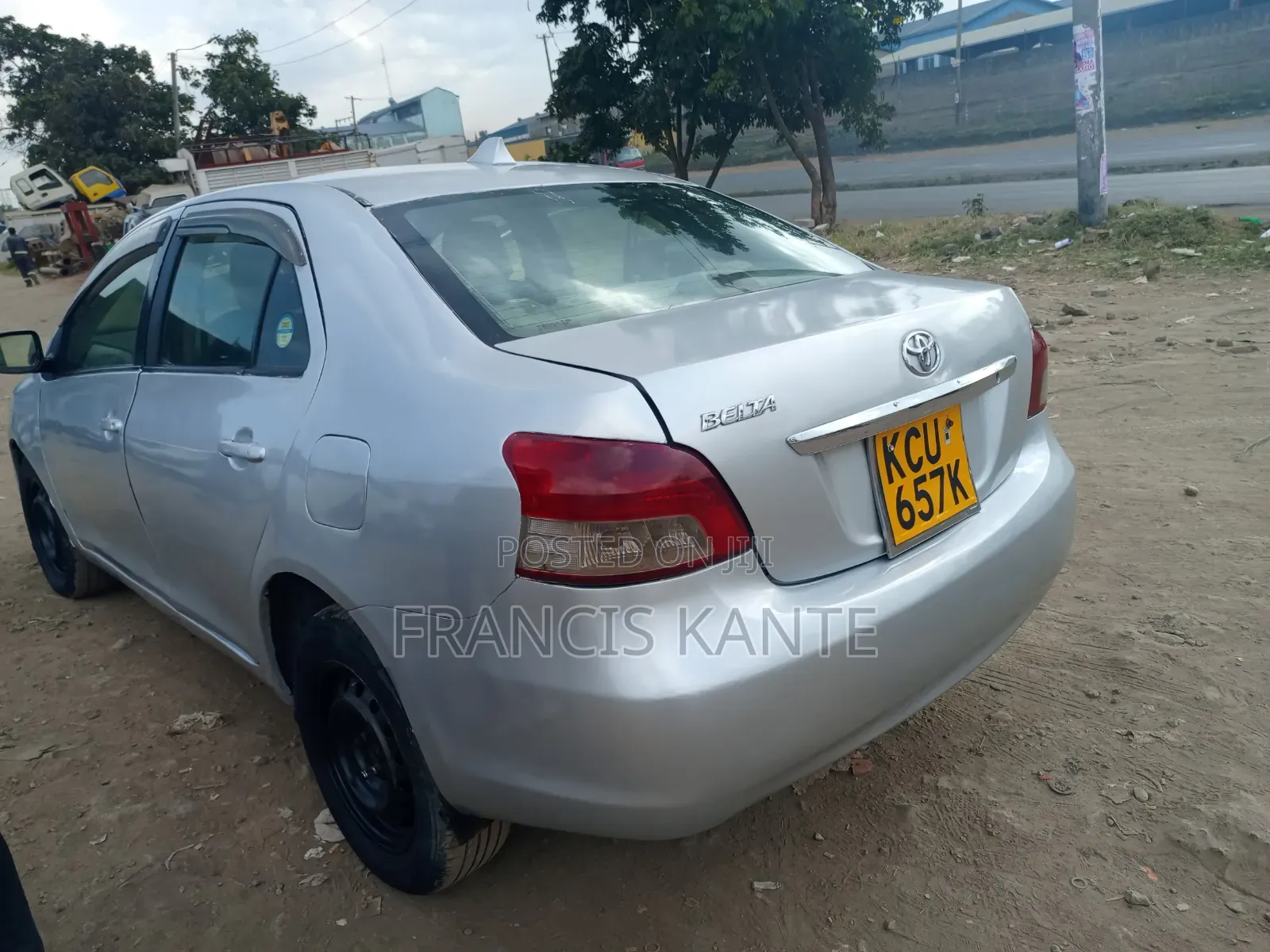 Toyota Belta 2009 Silver