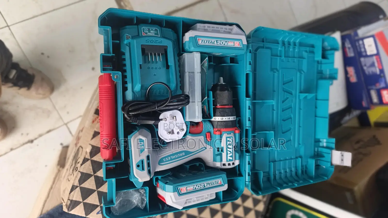Total 20v Brushless Cordless Drill Kit (55nm)