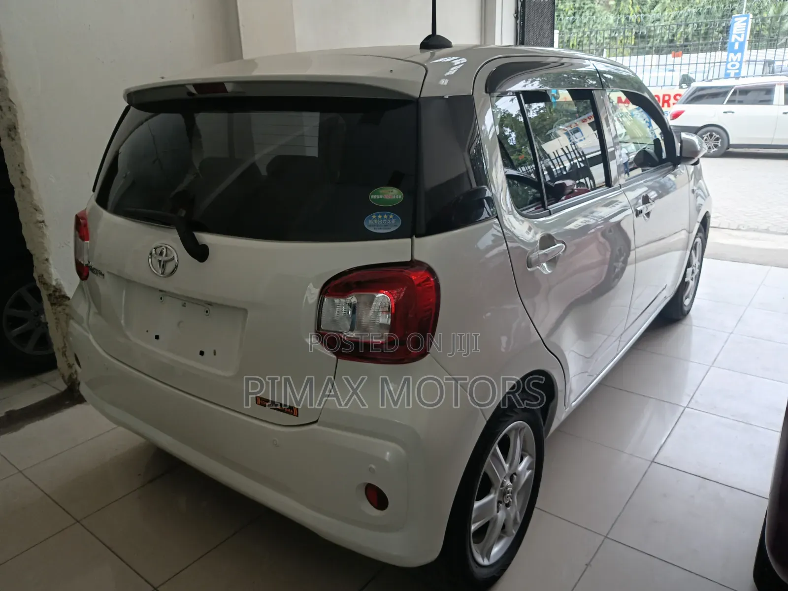 Toyota Passo 2019 White