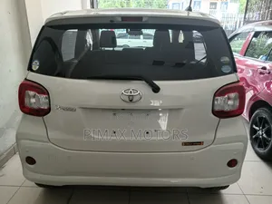 Toyota Passo 2019 White