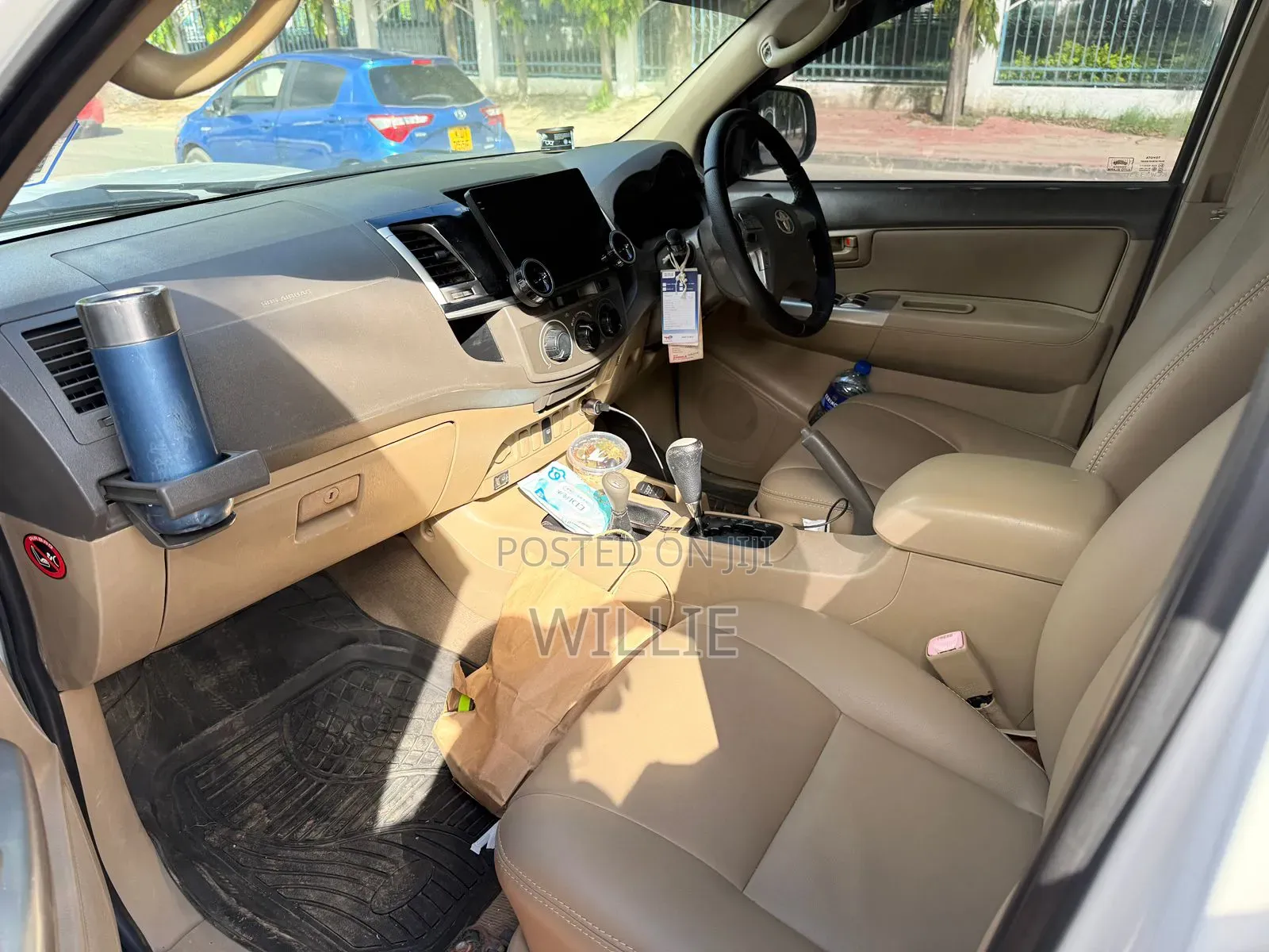 Toyota Hilux 2014 White
