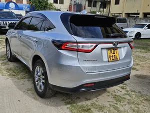 Toyota Harrier 2018 Silver