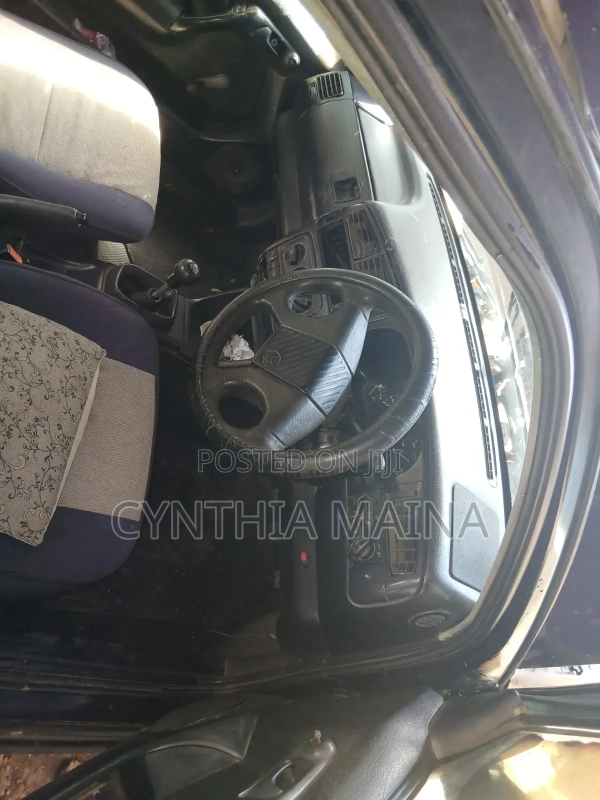 Volkswagen Golf 2000 Blue