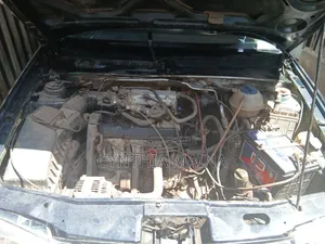 Volkswagen Golf 2000 Blue