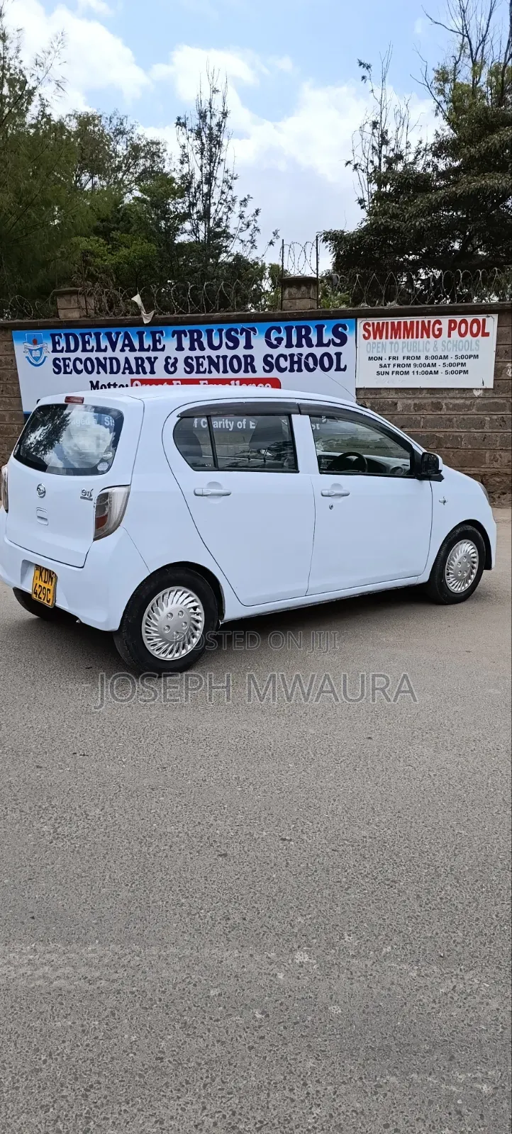 Daihatsu Mira 2016 Blue