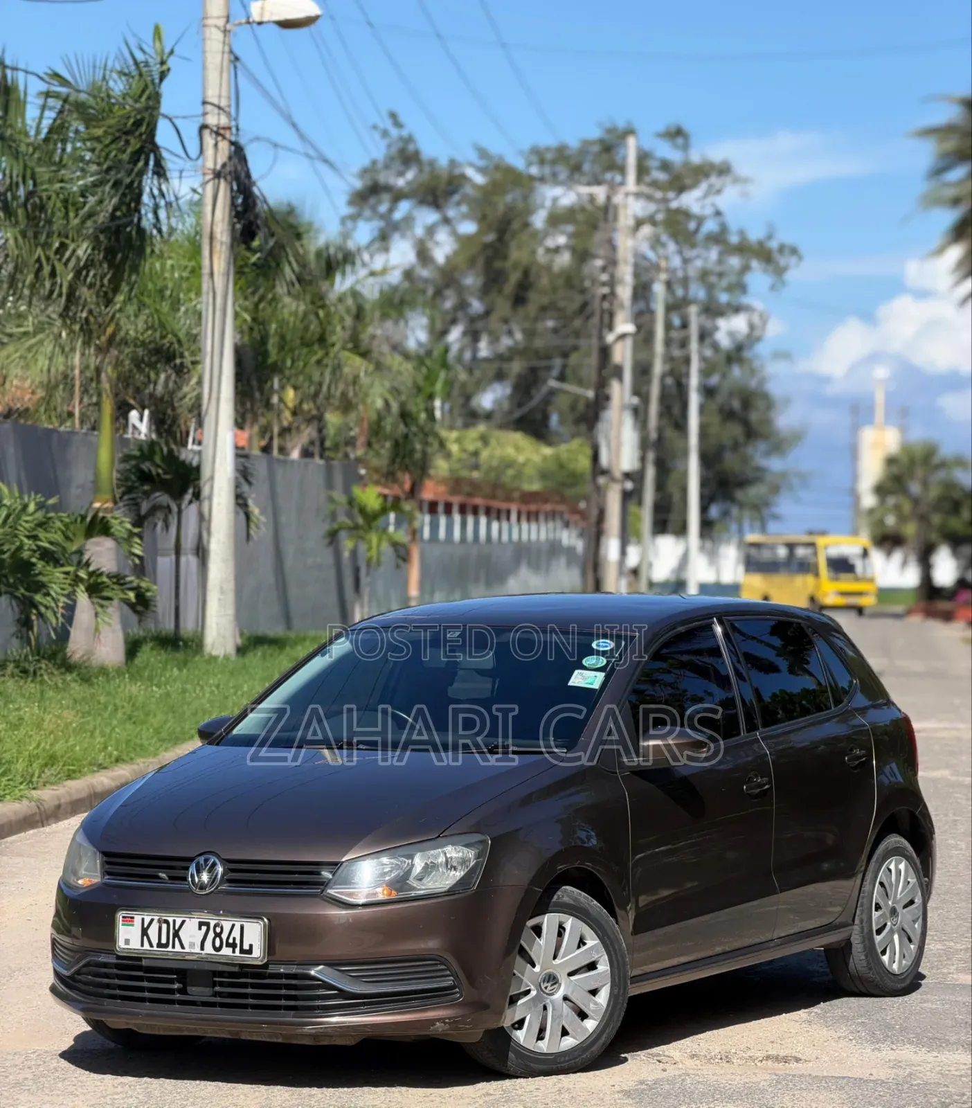 Volkswagen Polo 2015 Brown