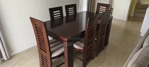 Mahogany Dining Table and 6 Chairs