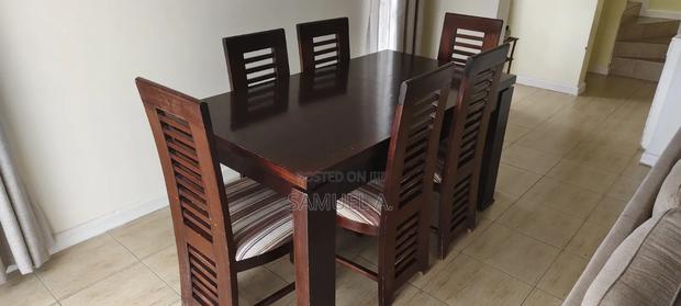 Mahogany Dining Table and 6 Chairs