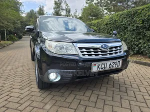 Subaru Forester 2012 Black