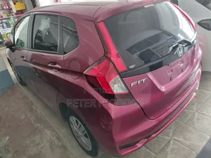 Honda Fit 2019 Maroon