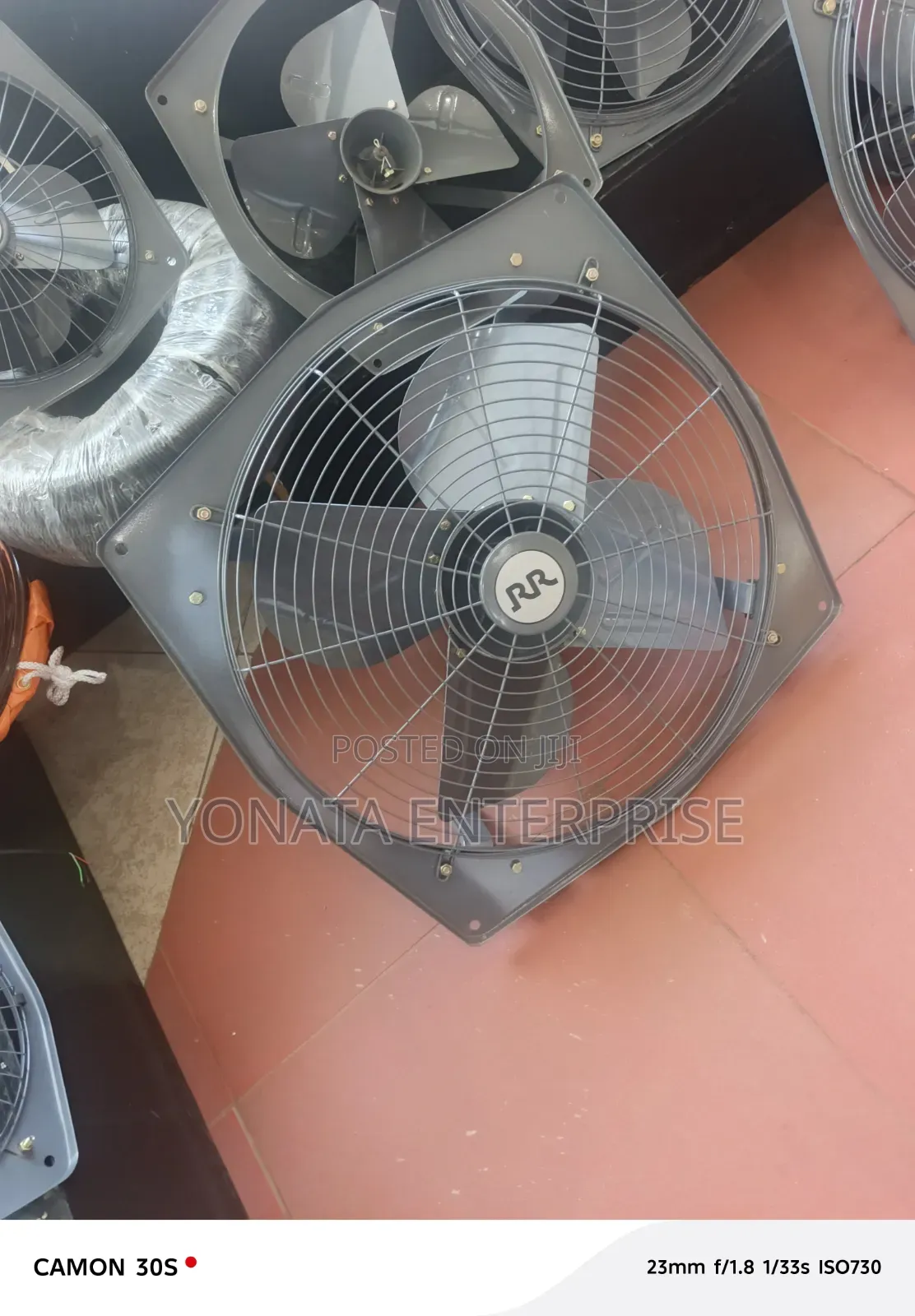 Powerful 12" Exhaust/Extract Fan (Metallic)