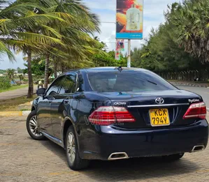 Toyota Crown 2012 Blue