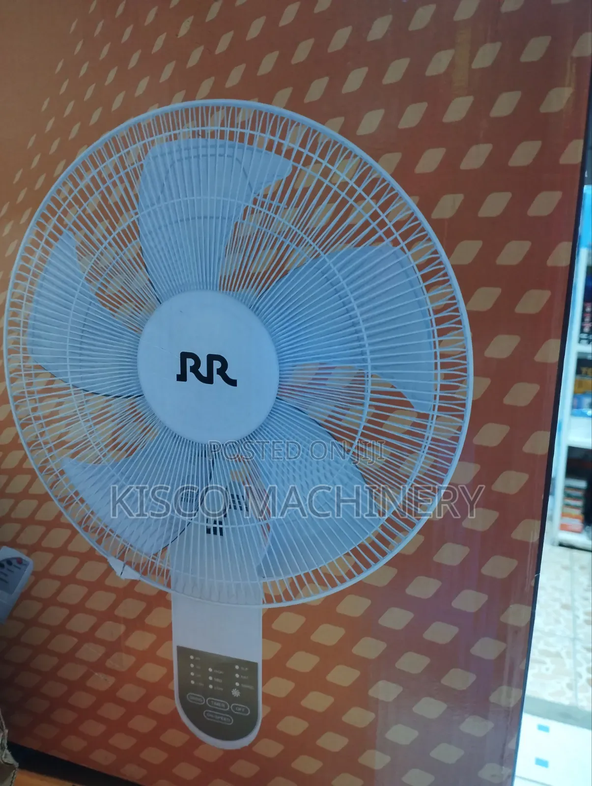 Wall Fan/Fan With Remote