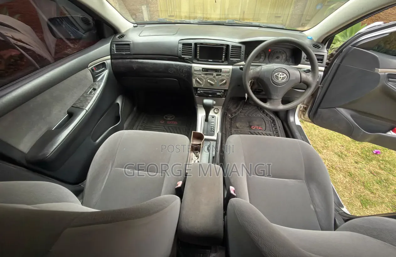 Toyota Corolla RunX 2006 Silver