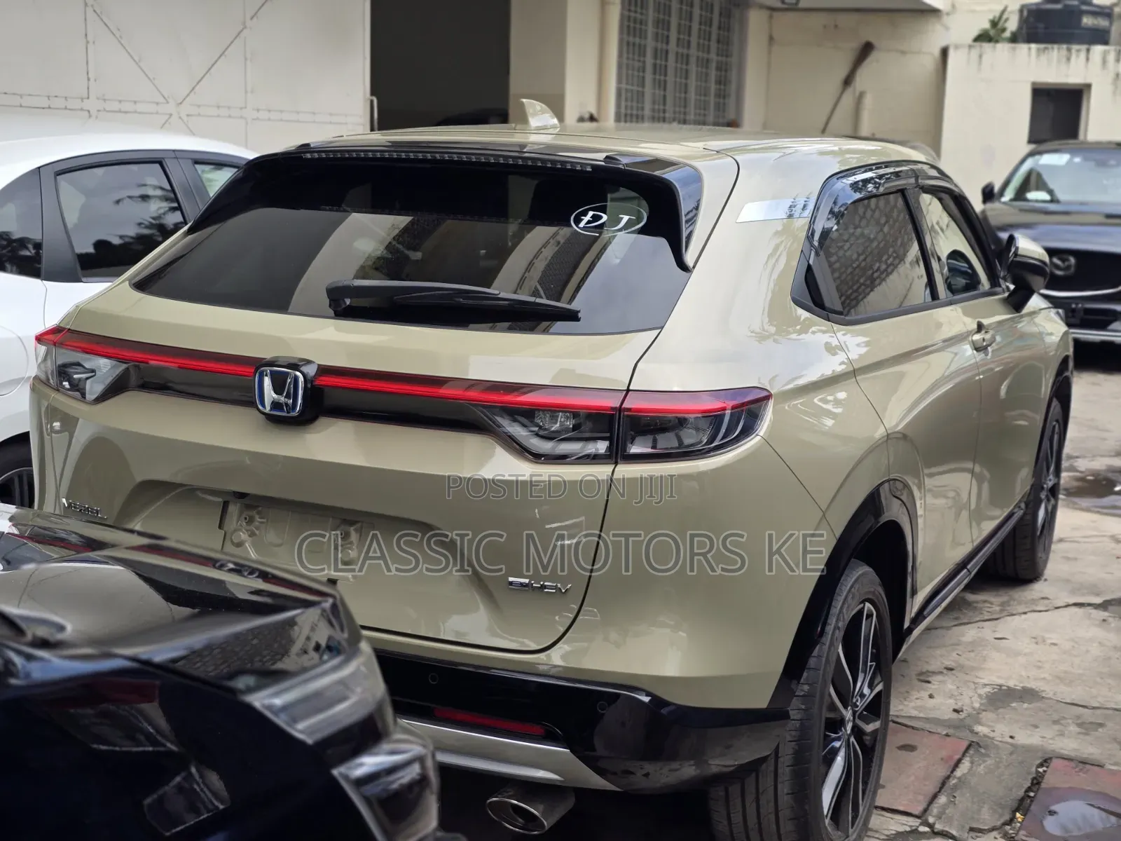 Honda Vezel 2021 Beige