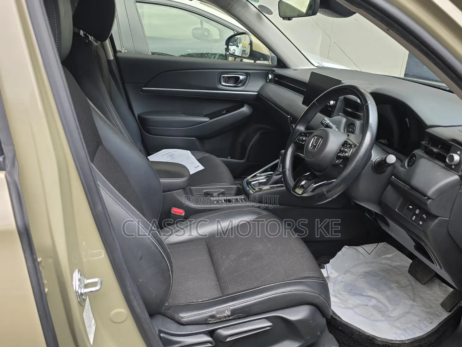 Honda Vezel 2021 Beige