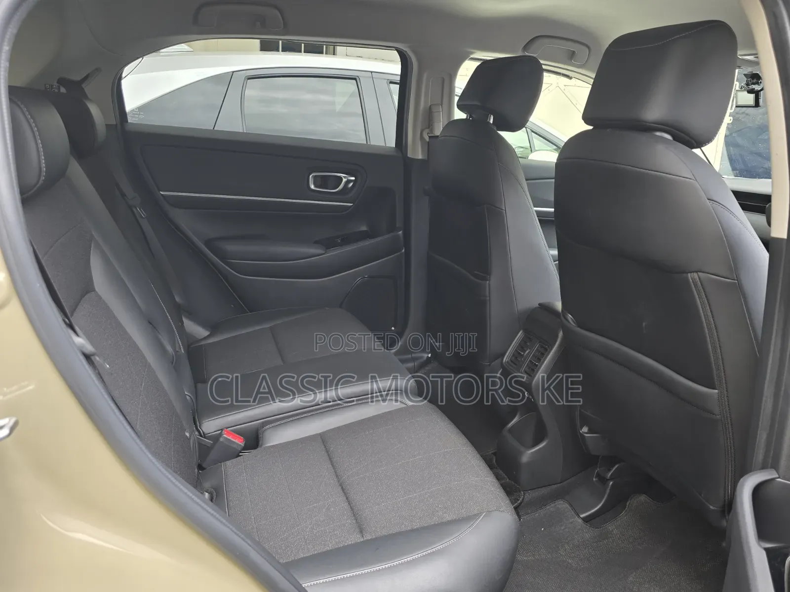 Honda Vezel 2021 Beige
