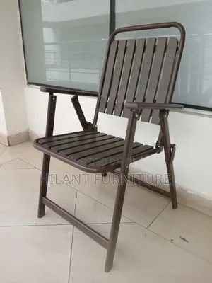 Heavy-Duty Foldable Chair
