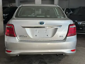 Toyota Axio 1.5 Hybrid 2WD 2020 Silver