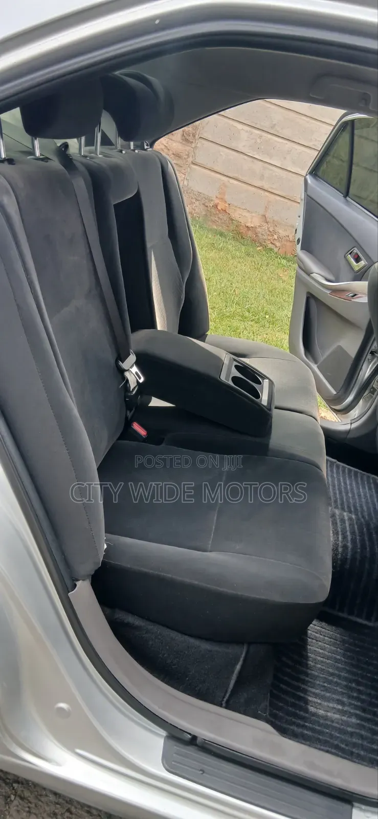 Toyota Premio 2013 Silver