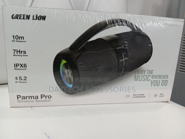 Green Lion Parma Pro Wireless Speaker With Convenient Carrying Handle.